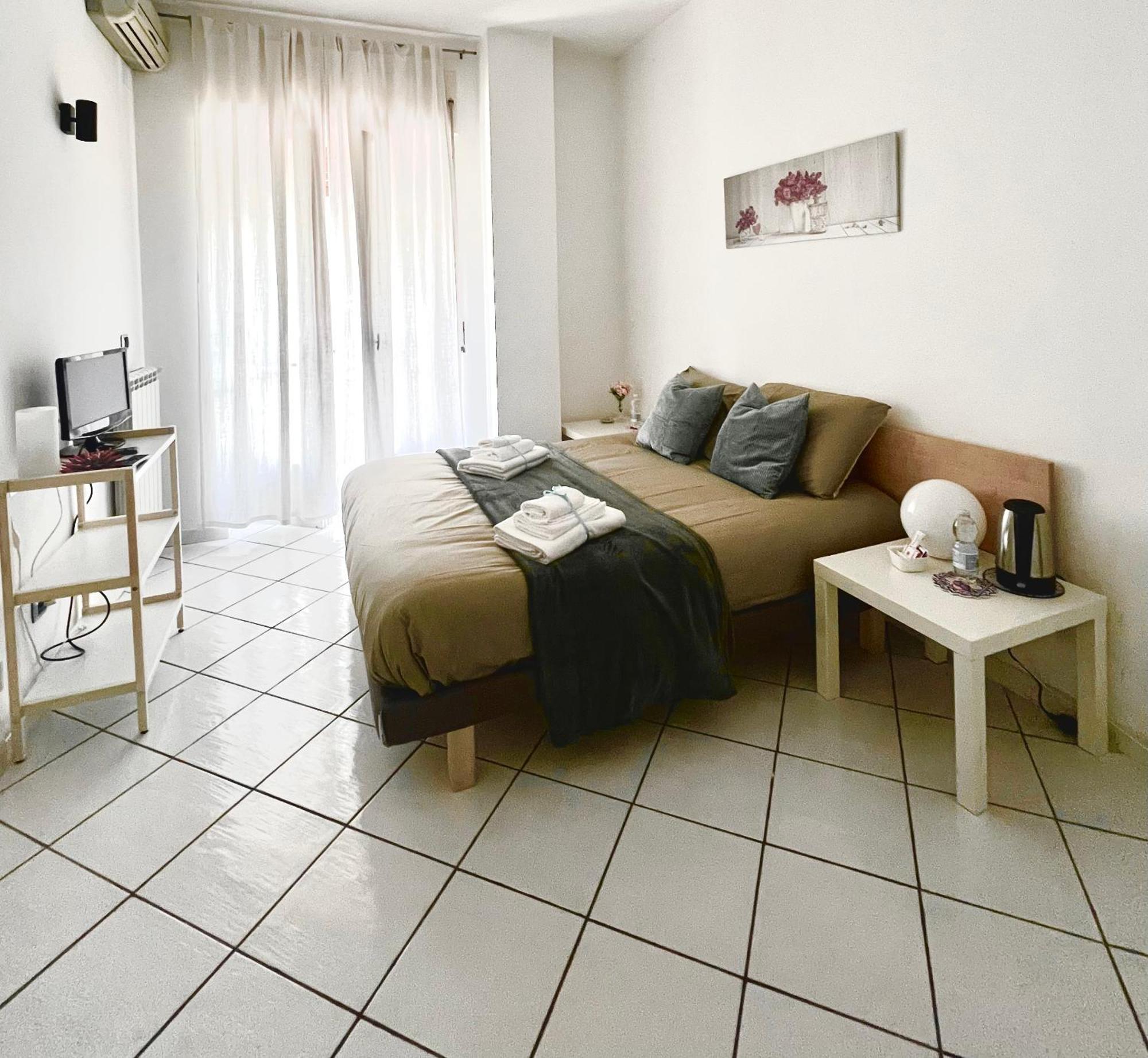 Suite 84 Holiday Home Salerno Bagian luar foto
